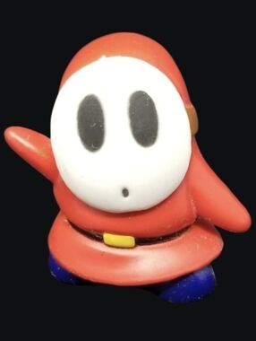 2007 NINTENDO SUPER MARIO SHY GUY 1.5" MINI FIGURE
